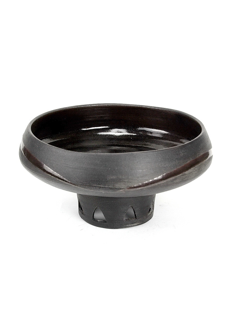 Stoneware pedestal bowl