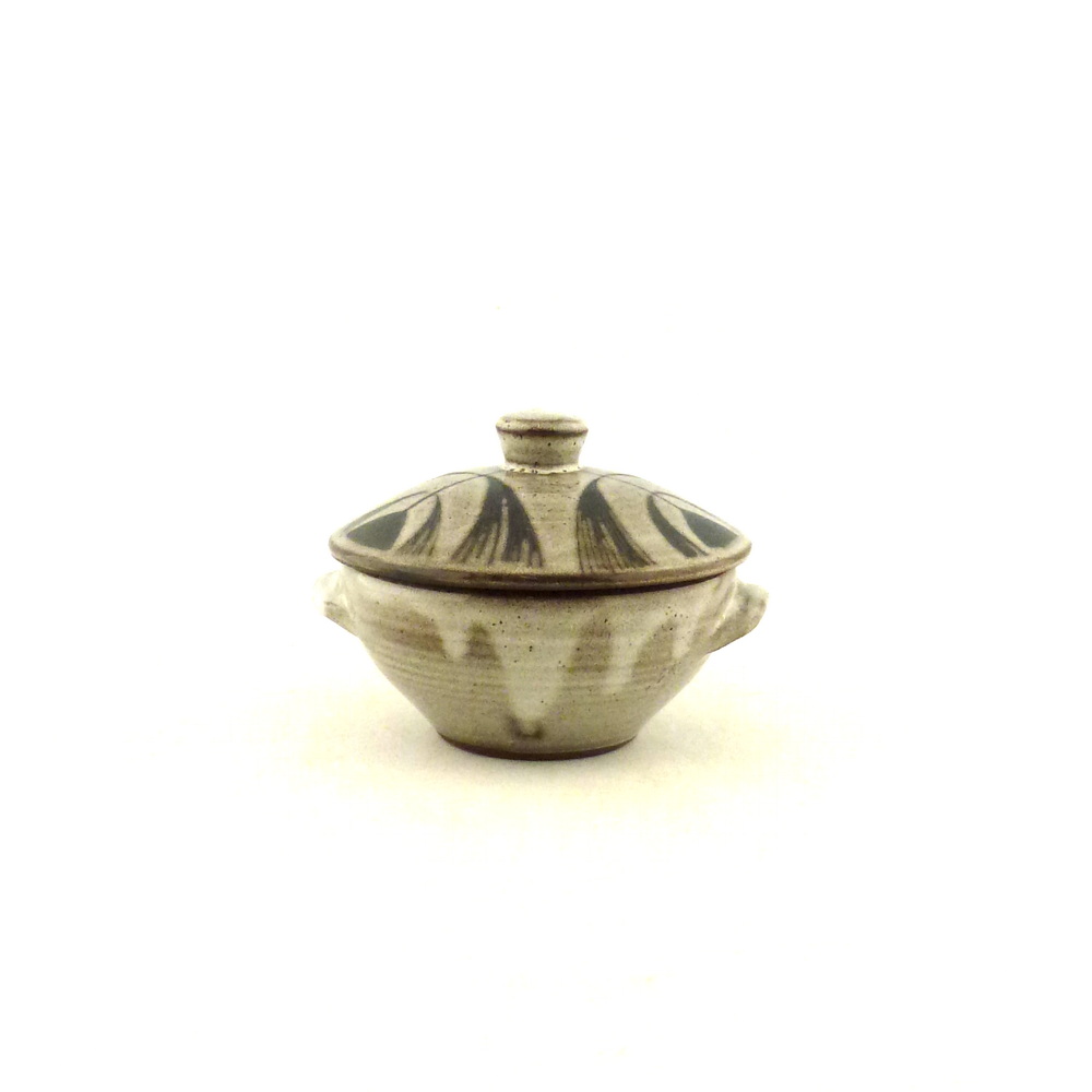 Lidded jar with handles H:9.5